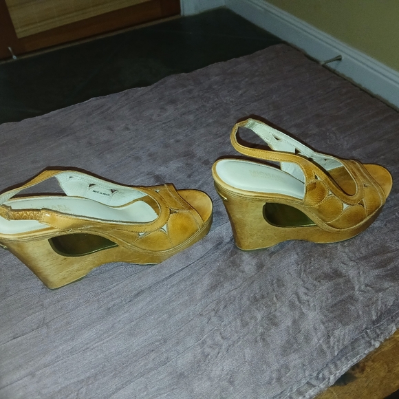 Michael Kors Vintage Wood Platform Wedges 7.5 Great Condition! - Picture 4 of 9
